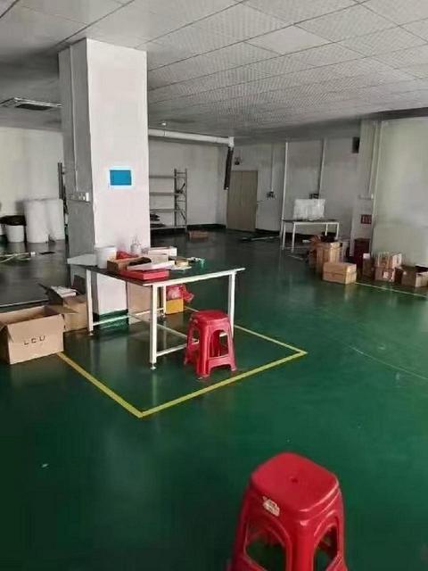 石岩塘头大道工业园区楼上带装修厂房1000平米招租