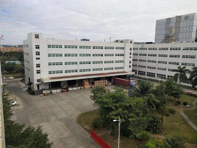 宝安石岩上屋地铁站原房东新出精装修1000平配套i