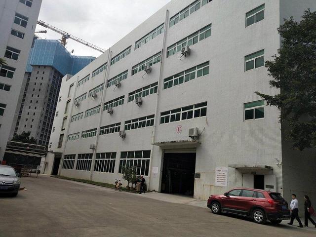 宝安石岩上屋地铁站原房东新出精装修1000平配套i