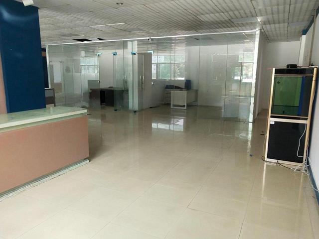 宝安石岩上屋地铁站原房东新出精装修1000平配套i