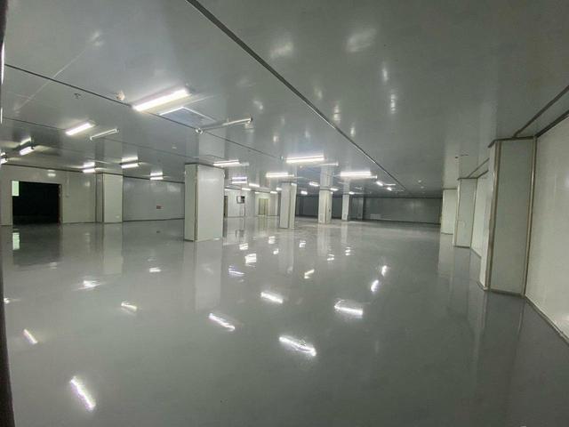 石岩高速口2000平方原房东全新精装修仓库厂房出租可分租