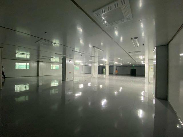 石岩高速口2000平方原房东全新精装修仓库厂房出租可分租