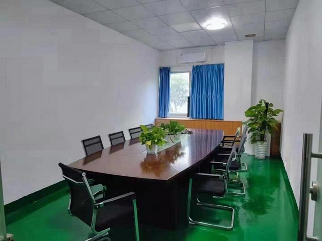 无公摊！石岩北环地铁附近1500平方精装厂房出租，拎包入住