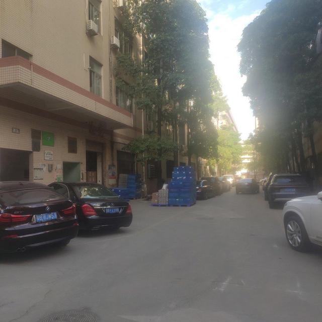 固戍原房东地铁附近工业园厂房精装修500至2600平方招商