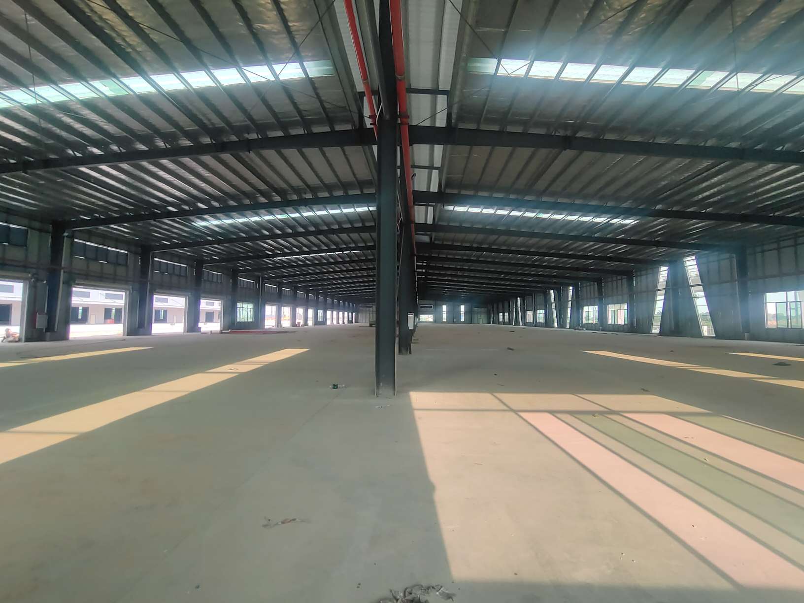 独门独院空地大原房东出租四会市 建筑面积50000㎡单层厂房